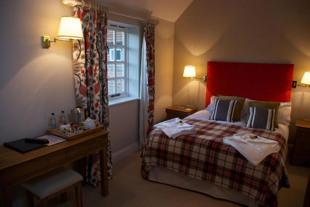 The White Hart Inn Newbury  Rom bilde